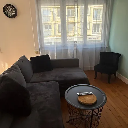 Apartman Fonctionnel En Plein Centre
